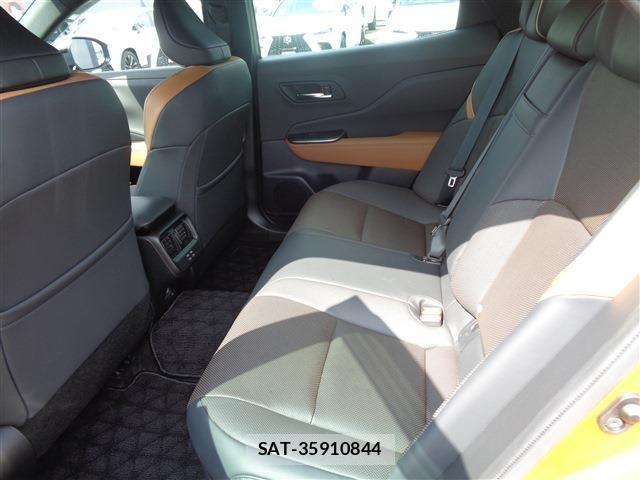 Toyota Crown Crossover 2022-11 8524148-11