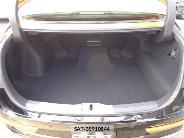 Toyota Crown Crossover 2022-11 8524148-15