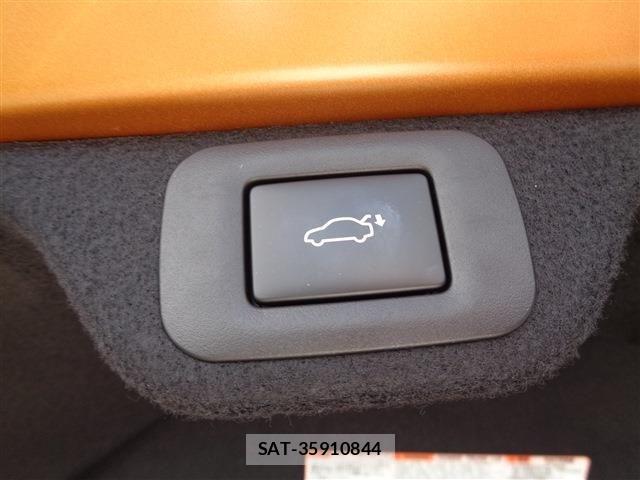 Toyota Crown Crossover 2022-11 8524148-17
