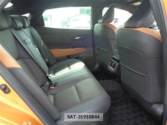 Toyota Crown Crossover 2022-11 8524148-19