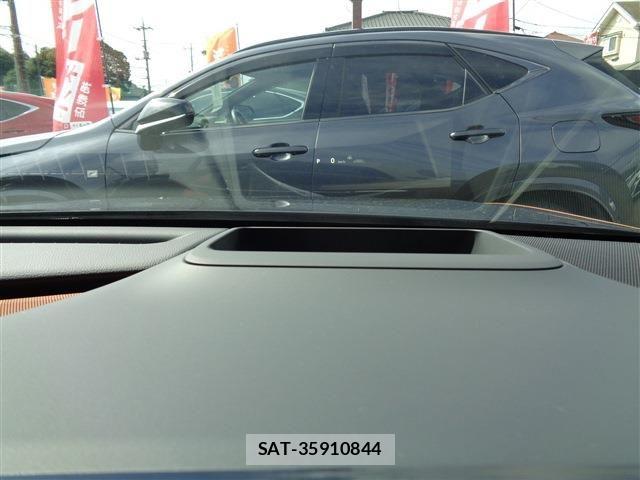 Toyota Crown Crossover 2022-11 8524148-22