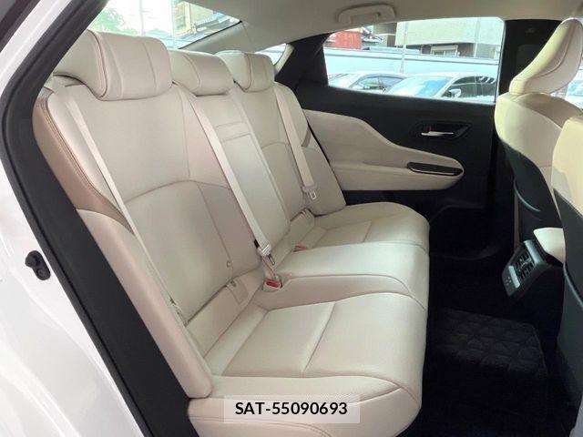 Toyota Crown Crossover 2024-02 8524146-9