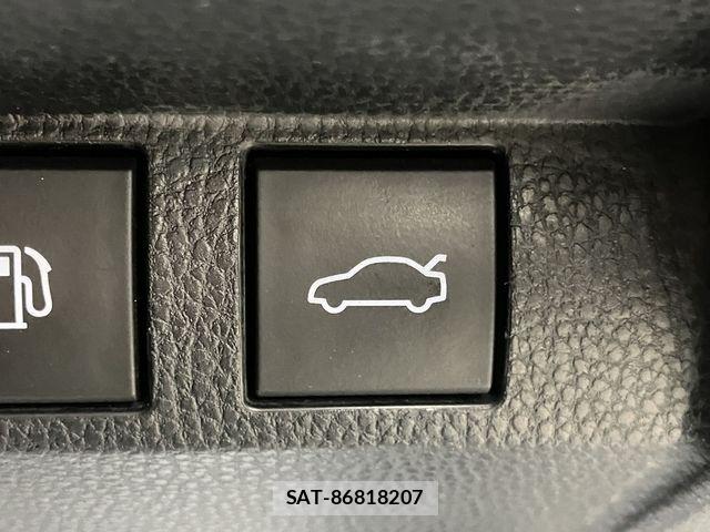 Toyota Crown Crossover 2023-03 8524149-14