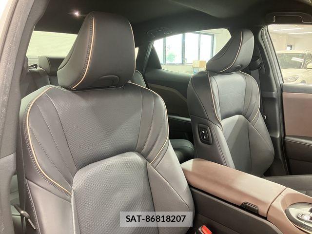 Toyota Crown Crossover 2023-03 8524149-17