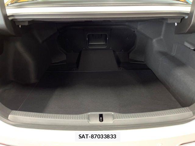 Toyota Crown Crossover 2023-06 8524147-9