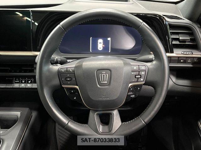 Toyota Crown Crossover 2023-06 8524147-10