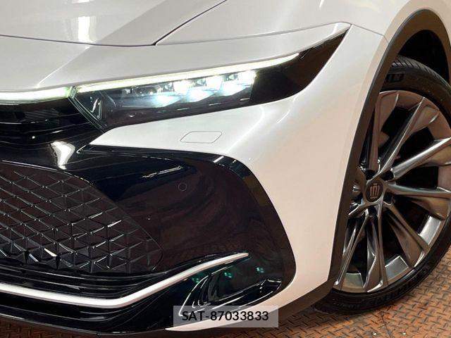 Toyota Crown Crossover 2023-06 8524147-11