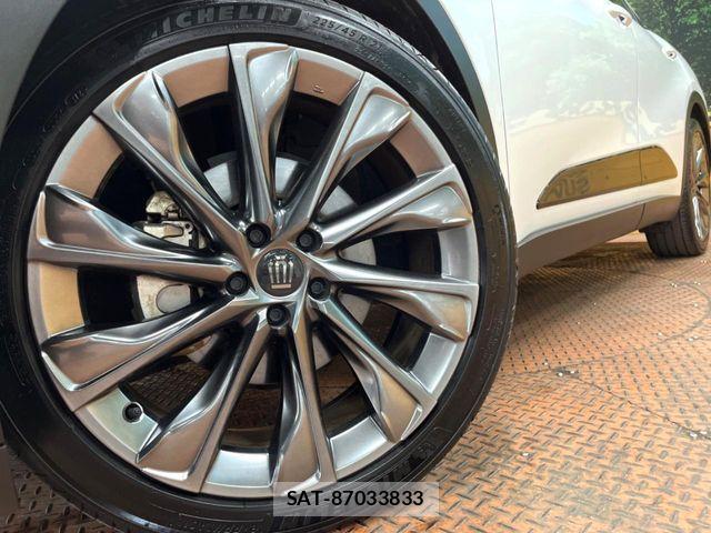 Toyota Crown Crossover 2023-06 8524147-12