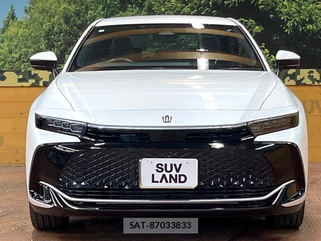 Toyota Crown Crossover 2023-06 8524147-13