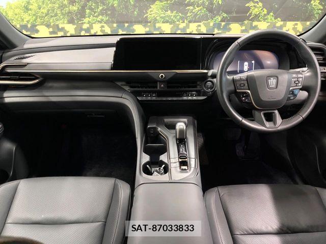 Toyota Crown Crossover 2023-06 8524147-1