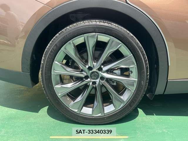 Toyota Crown Crossover 2022-09 8561528-16