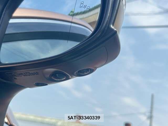 Toyota Crown Crossover 2022-09 8561528-17