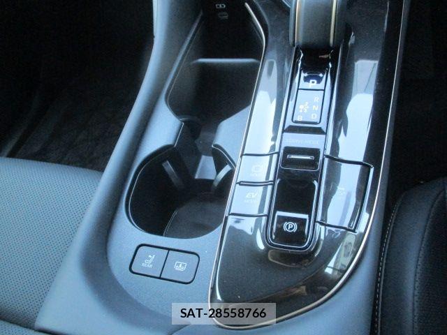 Toyota Crown Crossover 2025-11 8561524-20