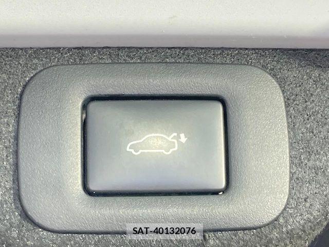 Toyota Crown Crossover 2023-07 8561527-6