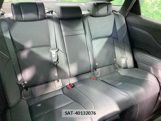 Toyota Crown Crossover 2023-07 8561527-8