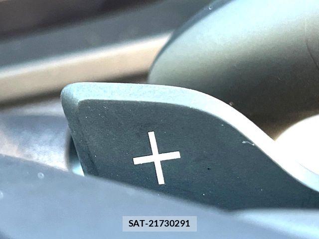 Toyota Crown Crossover 2023-07 8561525-10