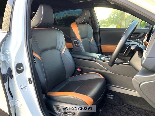 Toyota Crown Crossover 2023-07 8561525-12
