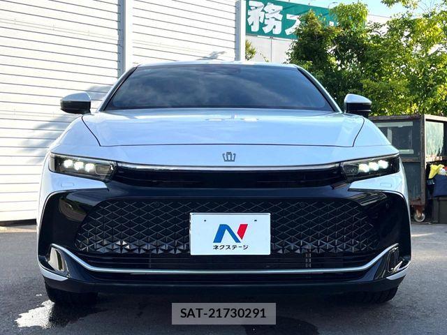 Toyota Crown Crossover 2023-07 8561525-15