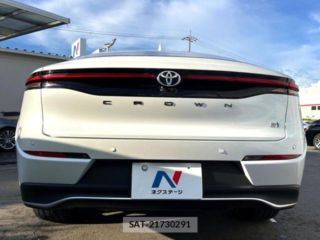 Toyota Crown Crossover 2023-07 8561525-16