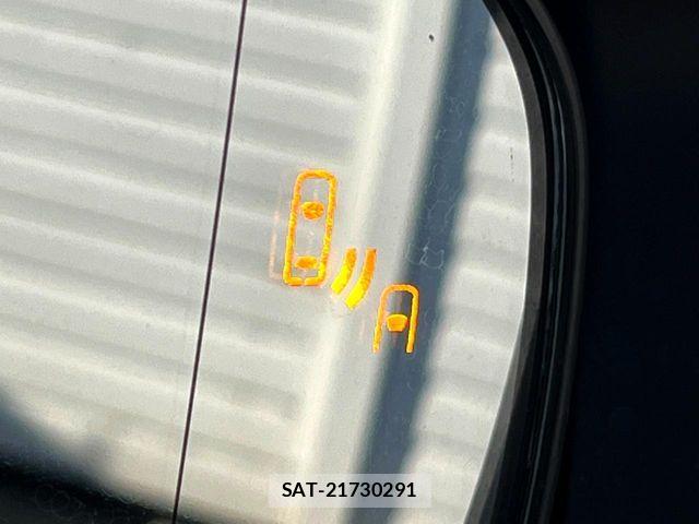 Toyota Crown Crossover 2023-07 8561525-6