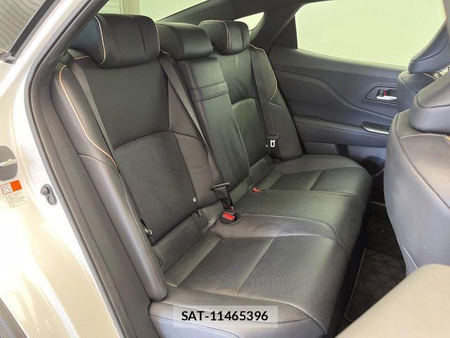 Toyota Crown Crossover 2022-10 8561526-13