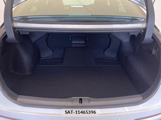 Toyota Crown Crossover 2022-10 8561526-15