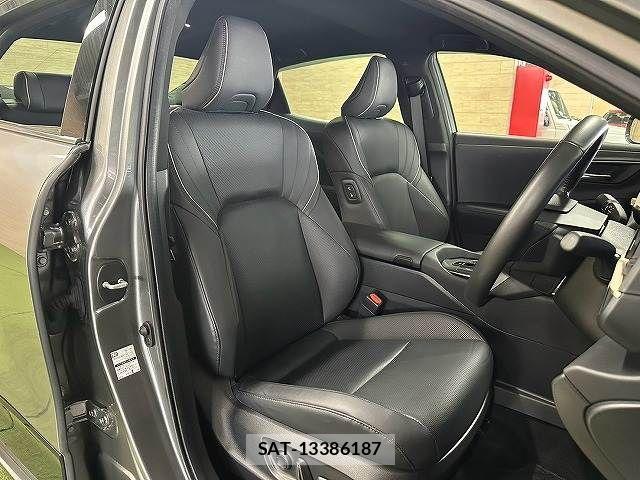 Toyota Crown Crossover 2022-10 8626258-10