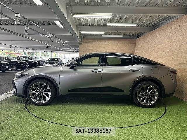 Toyota Crown Crossover 2022-10 8626258-16