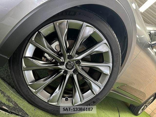 Toyota Crown Crossover 2022-10 8626258-18