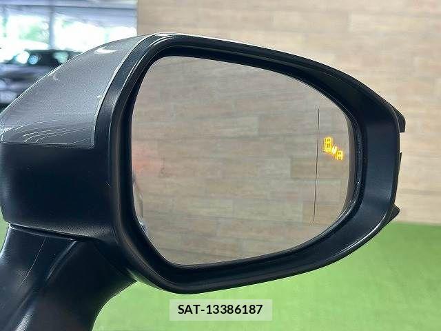 Toyota Crown Crossover 2022-10 8626258-6