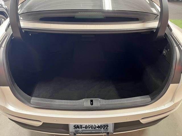 Toyota Crown Crossover 2023-06 8626256-12