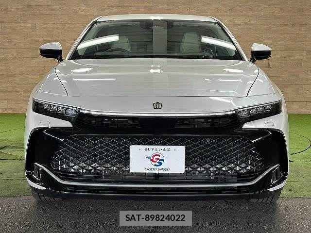 Toyota Crown Crossover 2023-06 8626256-14