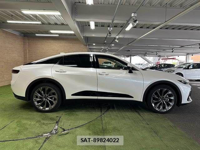Toyota Crown Crossover 2023-06 8626256-17