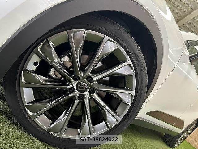 Toyota Crown Crossover 2023-06 8626256-18