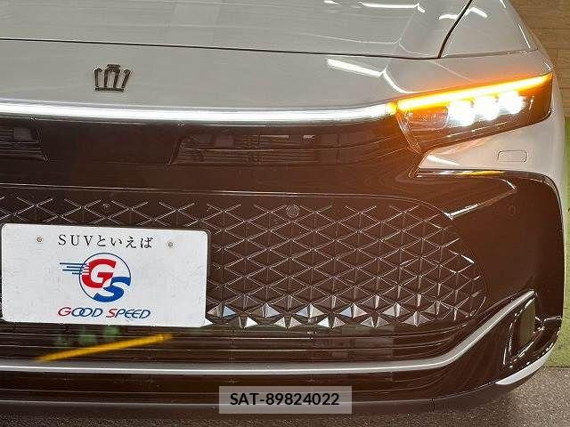 Toyota Crown Crossover 2023-06 8626256-19