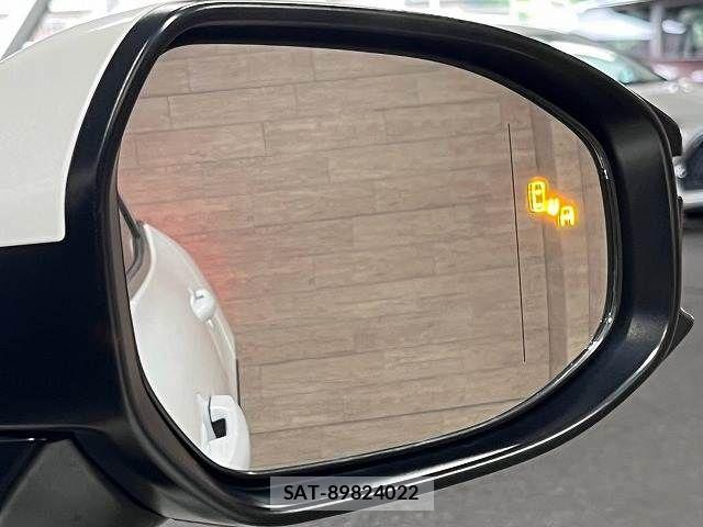 Toyota Crown Crossover 2023-06 8626256-6