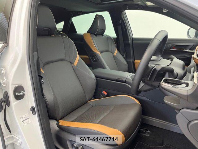 Toyota Crown Crossover 2022-12 8665982-12
