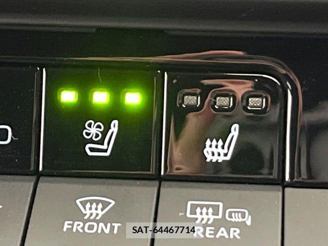 Toyota Crown Crossover 2022-12 8665982-7