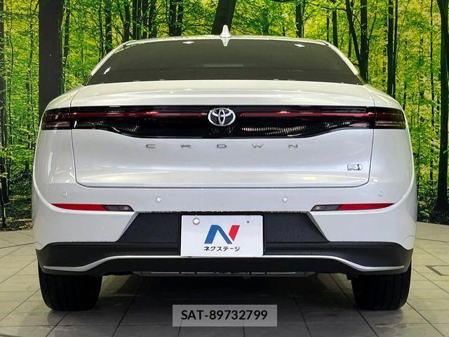 Toyota Crown Crossover 2023-01 8665983-14