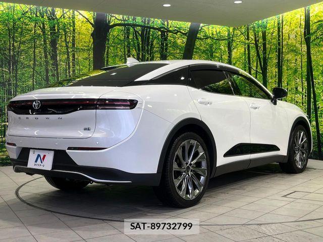 Toyota Crown Crossover 2023-01 8665983-16