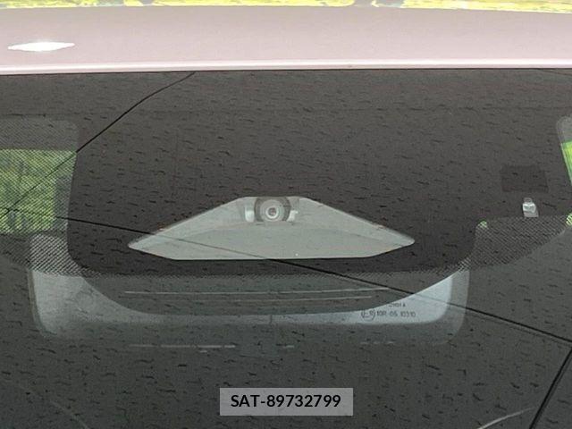 Toyota Crown Crossover 2023-01 8665983-5