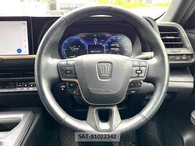 Toyota Crown Crossover 2023-04 8658529-9