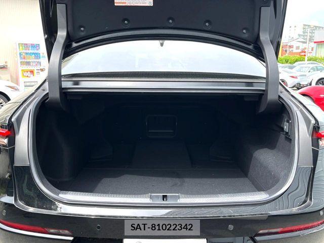 Toyota Crown Crossover 2023-04 8658529-12
