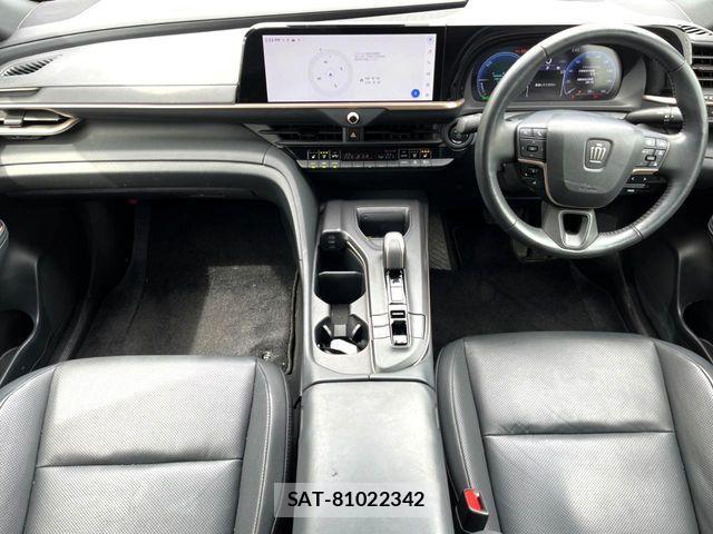Toyota Crown Crossover 2023-04 8658529-1