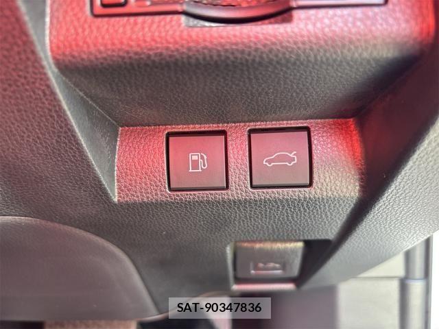 Toyota Crown Crossover 2023-08 8795575-16