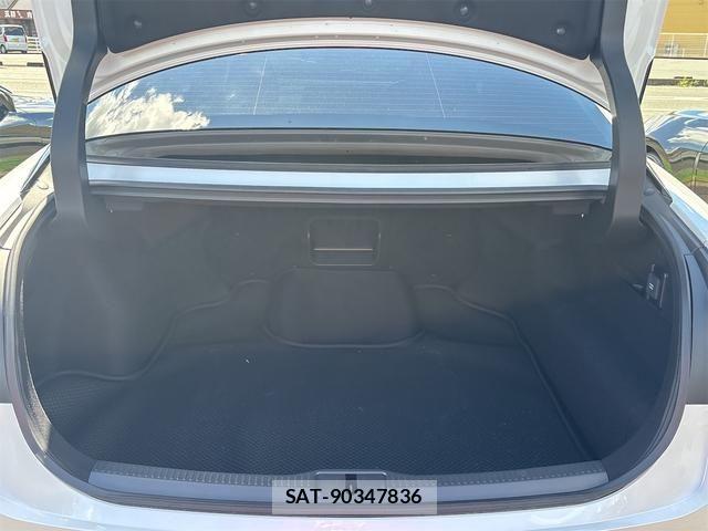 Toyota Crown Crossover 2023-08 8795575-19