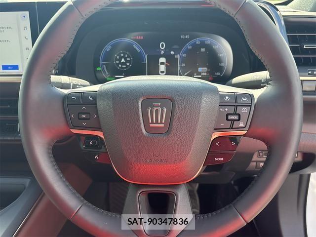 Toyota Crown Crossover 2023-08 8795575-5