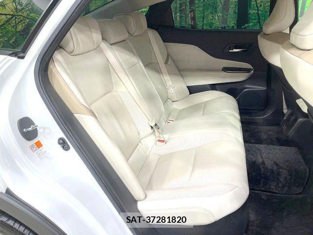 Toyota Crown Crossover 2022-09 8795577-9