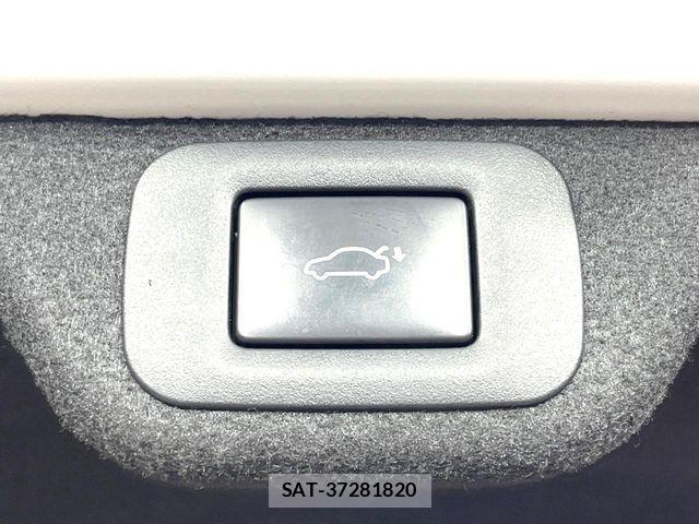 Toyota Crown Crossover 2022-09 8795577-7