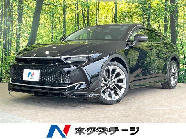Toyota Crown Crossover 2023-09 8795578-0